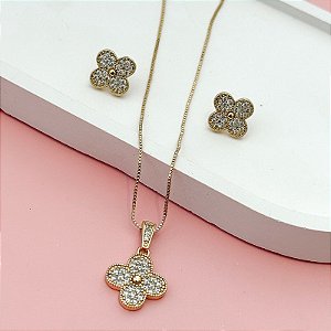 CONJUNTO BRINCO E COLAR TREVO CRAVEJADO GOLD