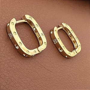 BRINCO CLICK QUADRADO DADO M