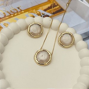 CONJUNTO COLAR E BRINCO BUTTON MADREPÉROLA