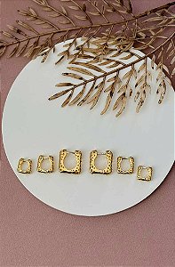 TRIO DE ARGOLAS QUADRADO VAZADO COM BOLINHAS