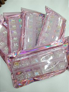 KIT DE DECORAÇÕES COM 12 UND- MISTAS E/OU 3D