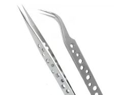 PINÇA DE CILIOS PRATA PERFURADA