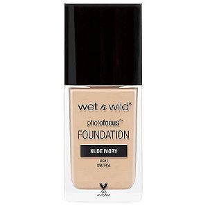 BASE LIQUIDA MATTE PHOTOFOCUS FOUDATION WET N WILD 363C NUDE IVORY