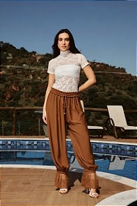 CALÇA ALADIM ALFAIATARIA C/ DETALHE RENDA