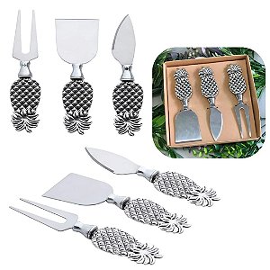 Kit Conjunto de Queijo e Petiscos 3 Peças Linha Abacaxi em Metal Prateado Elegante e Classic