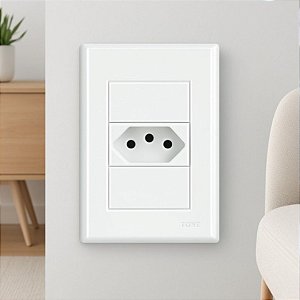 Tomada Simples 4x2 10A Completa Linha Evidence Branco Fame Moderna