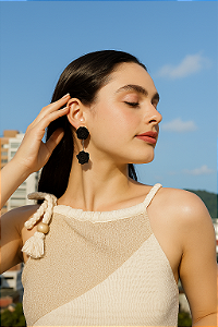 Brinco alongado Rosas