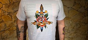 PRÉ-VENDA - Camiseta Tough Times - Branca