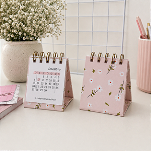 Mini Calendário de Mesa 2026 e 2027 Margaridas