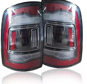 LANTERNA TRASEIRA - RAM 06/09 - LED VERMELHA