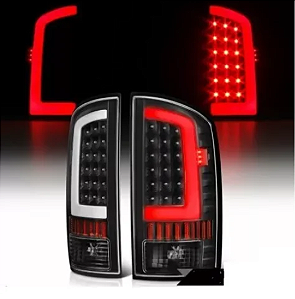 LANTERNA TRASEIRA - RAM - 06/09 - OLED C/ APRESENTACAO - FUME