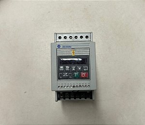 Inversor de Frequência Allen Bradley - 160-BA03NSF1 SERIES C - 0.75KW/1HP