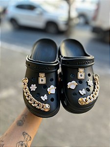 Crocs livremente 🌼