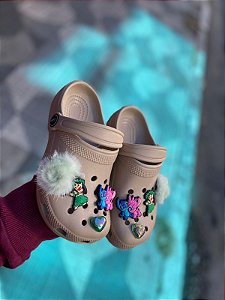 Crocs Stitch