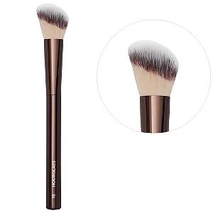 No. 15 Blush Brush