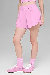 ALO - Match Point Short – Candy Heart Pink (TAM M)