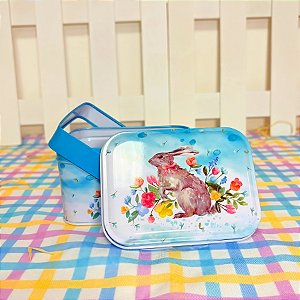 Lata de Metal Retangular com Alça de Páscoa - Coelho com Flores - 10,5x7,8x6,4cm - 1 unidade - Rizzo