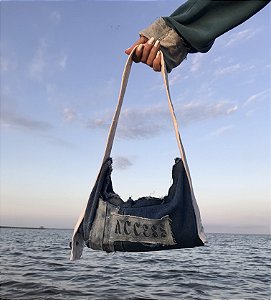 BOLSA BAGUETE WHITE AND BLUE - UPCYCLING (INDISPONÍVEL)