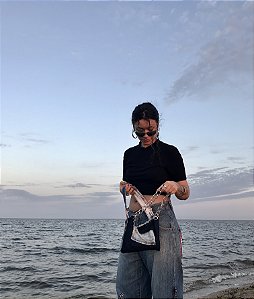 BOLSA BAGUETE DENIM METALIZADA - UPCYCLING (INDISPONÍVEL)