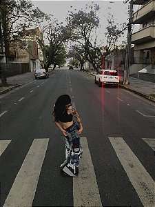 CALÇA DENIM PATCHWORK (INDISPONÍVEL)