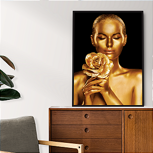 Quadro Decorativo Pintura Dourada em Corpo Feminino - Fundo Preto
