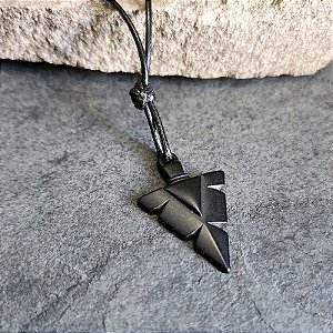Colar Arrow Preto Minimalista