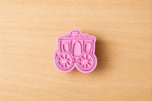 Modelador e Ejetor Para Modelar Doces, Massas e Brigadeiros | Princesa | Carruagem