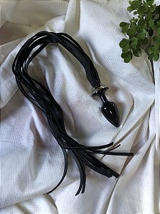 PLUG EM METAL COM CHICOTE