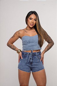 Short Jeans Feminino Cintura Alta Com Cinto Acoplado E Barra Costurada Desfiada- Sem Elastano