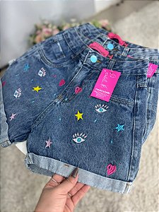 Short Jeans MOM Marmorizado Cintura Alta Com Barra Dobrada Bordado Olho Grego