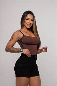 Short Jeans Cargo Feminino Preto com Botões – Cós Alto | 100% Algodão (Sem Elastano)