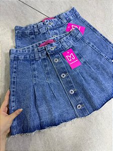 Saia Jeans Feminina Godê Plissada Colegial Com Diversos Botões Cintura Alta Lavagem Clara- Sem Elastano