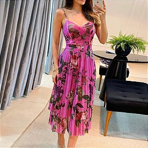 Vestido midi  elegante de saia plissada, cos na cintura, alças fina e viés no busto. todo forrado.