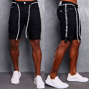 Bermuda Preta Com Acessório Branco