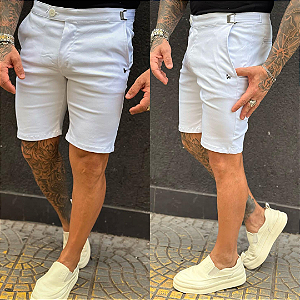 Bermuda Alfaiataria com Regulagem Lateral Branca