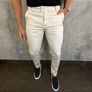 Calça Alfaiataria Sarja Acetinada Slim – Off White