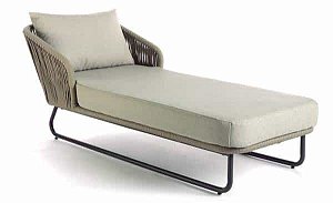 Chaise Santana