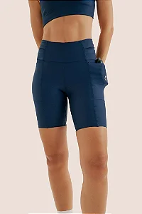 Bermuda de Compressão com Multibolsos Marinho