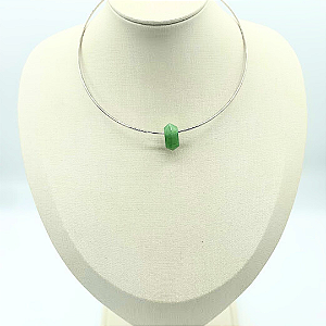 Choker pedra natural verde cor ródio