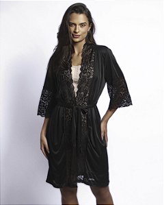 Chemise Pós-Cirúrgica com Renda e Botões Frontais – Elegância e Conforto no Pós-Operatório
