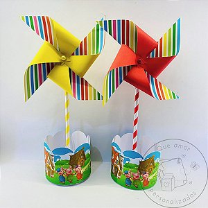 Catavento Giratório com Base no Tema os Três Porquinhos