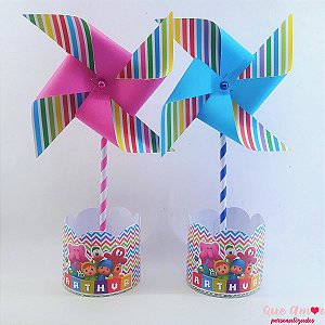 Catavento Giratório com Base no Tema Pocoyo