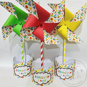 Catavento Giratório com Base no Tema Brinquedos Menino
