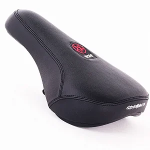 BANCO PIVOTAL EIGHTIES ROADIE