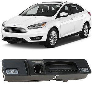 Moldura Botão Porta Mala Ford Focus 2016 á 2019 Com Furo Câmera Ré