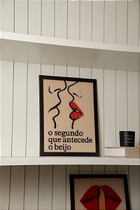 Quadro Off - O Segundo Que Andecede O Beijo