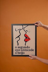Quadro Off - O Segundo Que Andecede O Beijo