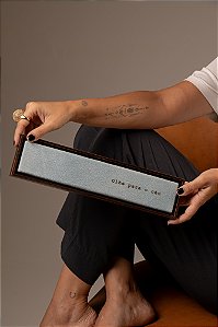 Quadro Régua em Camurça Azul - Olhe para o Céu