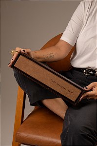 Quadro Régua em Camurça Bege - Onde arrepia, já é