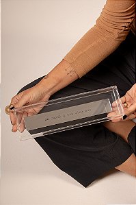 Placa Espelhada Prata no Acrílico - Me rendi a tua alma nua